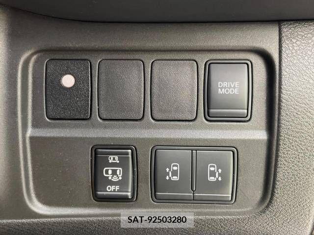 Nissan SERENA 2018-09 367674-5