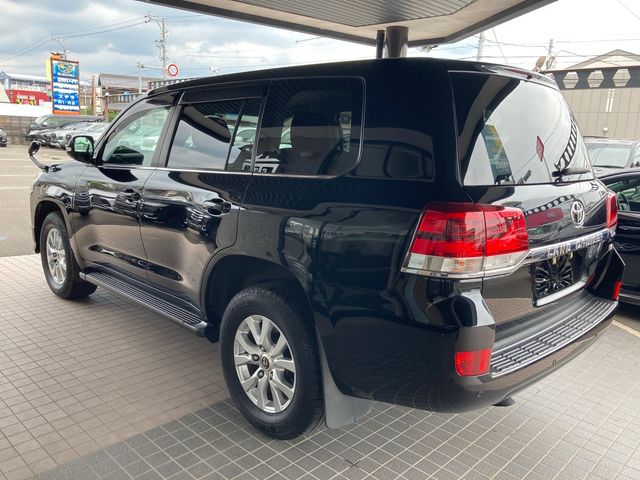 Toyota LAND CRUISER 2018-06 5878-5