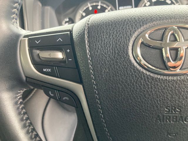 Toyota LAND CRUISER 2018-06 5878-11