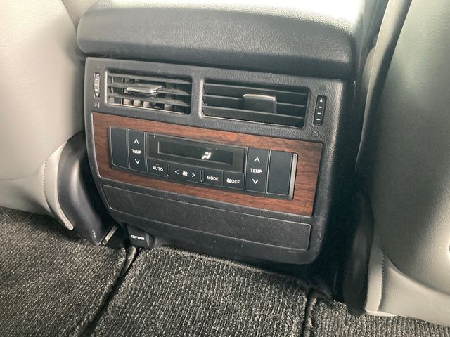 Toyota LAND CRUISER 2018-06 5878-16