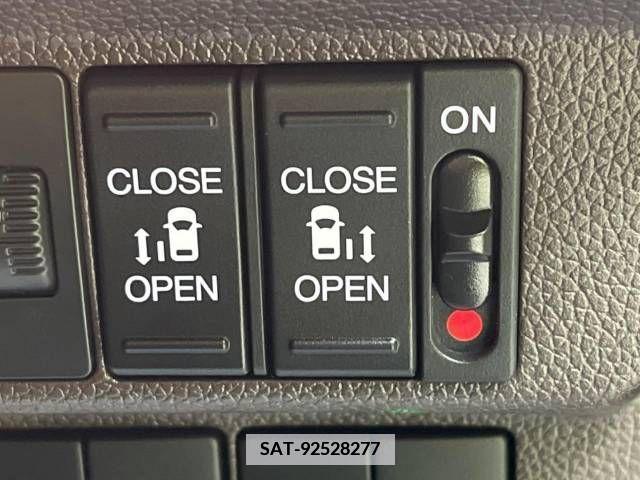 Honda FREED 2017-03 338930-5