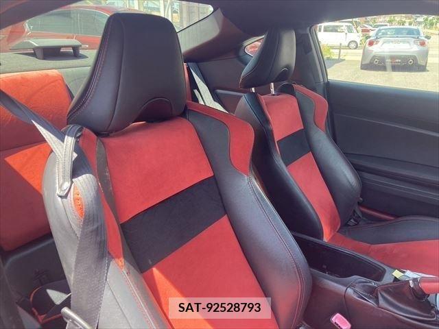 Toyota 86 2012-05 258650-19