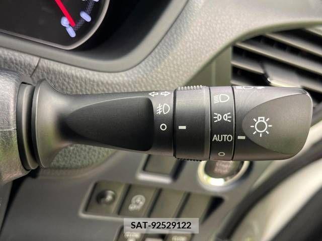 Toyota NOAH 2014-02 392831-5