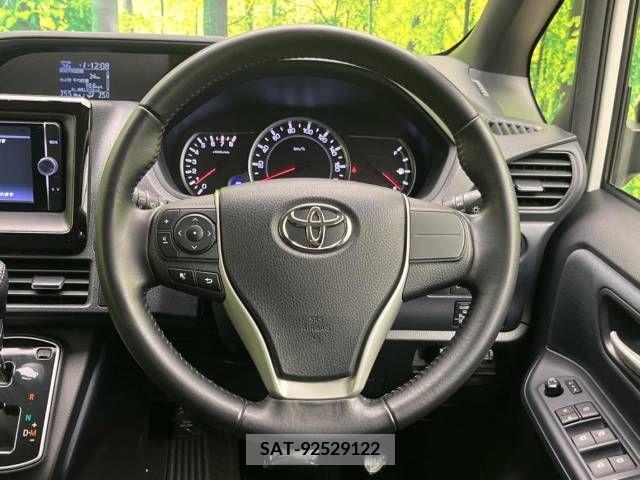 Toyota NOAH 2014-02 392831-11