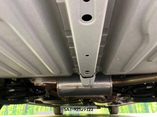 Toyota NOAH 2014-02 392831-19