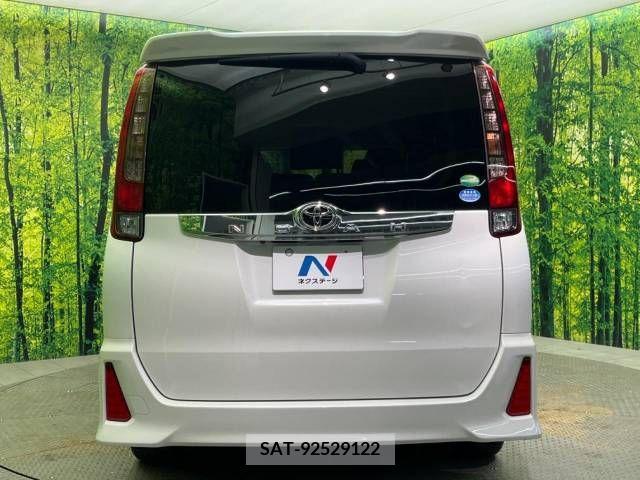 Toyota NOAH 2014-02 392831-15