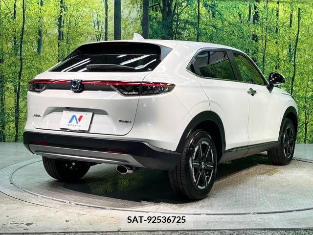 Honda VEZEL 2023-02 335859-17