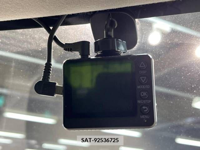 Honda VEZEL 2023-02 335859-7