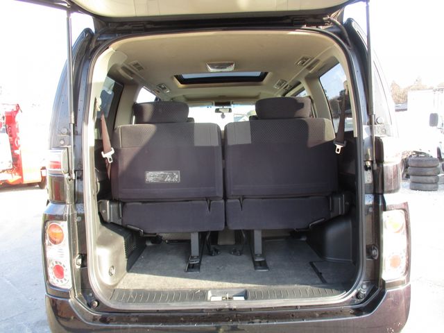 Nissan ELGRAND 2007-04 1427-17