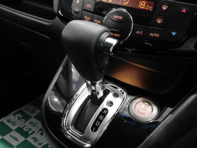Nissan SERENA 2014-06 18957-19