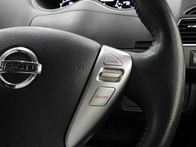 Nissan SERENA 2014-06 18957-8