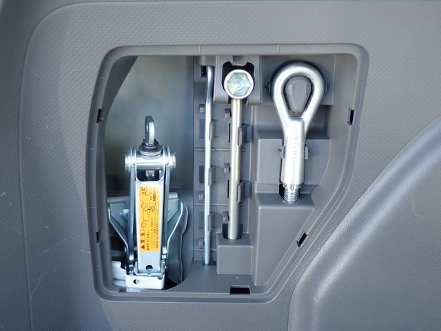 Nissan AD VAN 2016-09 20481-18
