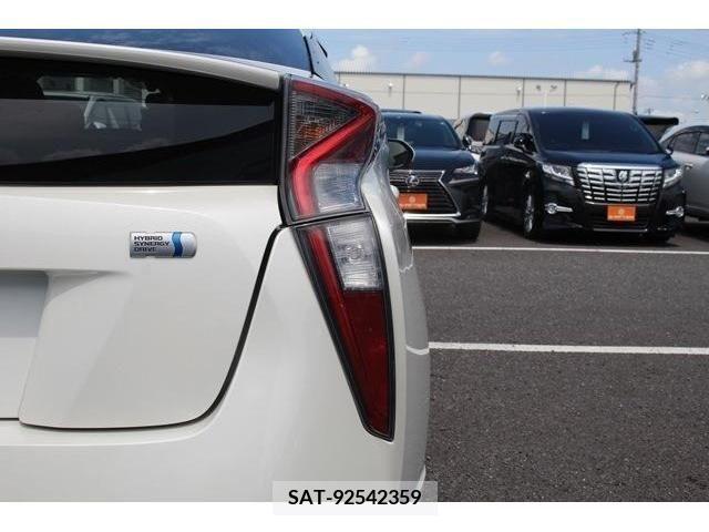 Toyota PRIUS 2016-06 366660-12