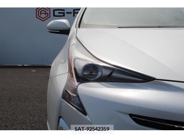 Toyota PRIUS 2016-06 366660-11