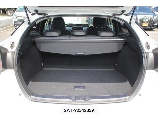 Toyota PRIUS 2016-06 366660-18