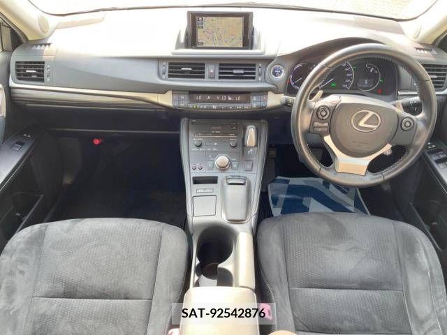 Lexus CT 2015-03 353918-1