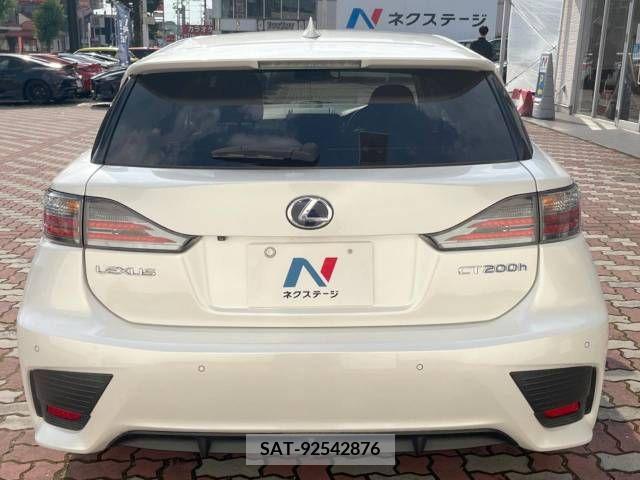 Lexus CT 2015-03 353918-15