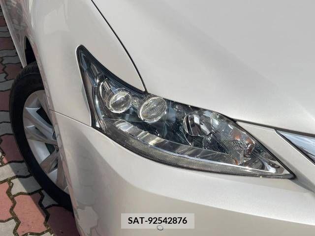 Lexus CT 2015-03 353918-12