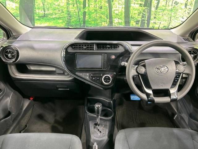 Toyota AQUA 2019-02 28728-1