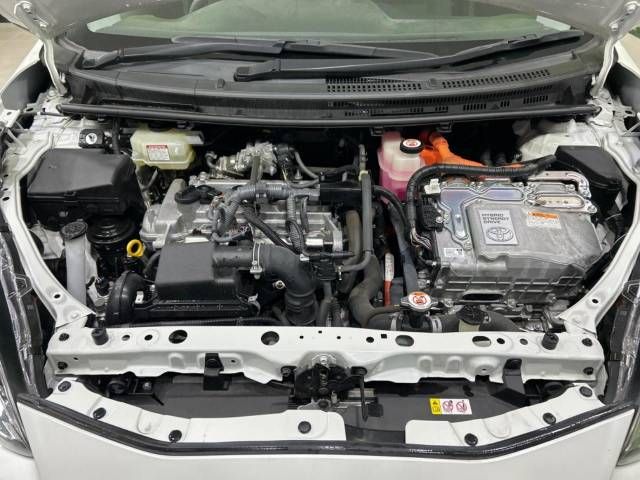 Toyota AQUA 2019-02 28728-18