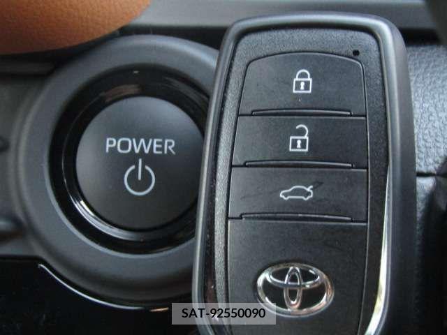 Toyota CROWN 2022-12 297726-15