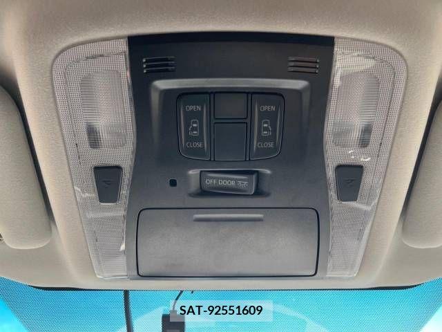 Toyota VELLFIRE 2015-03 337285-2