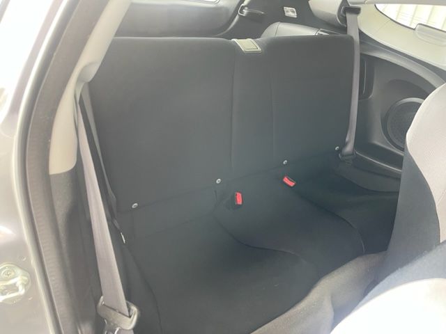 Honda CR-Z 2010-06 21898-9