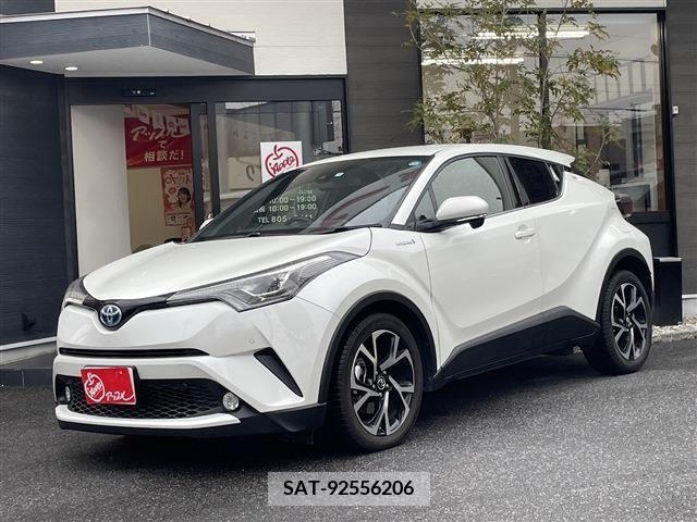 Toyota C-HR 2017-08 323025-0