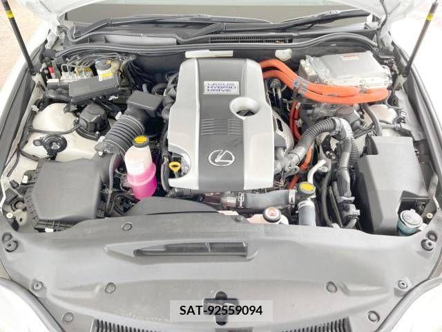 Lexus IS 2014-03 300075-19