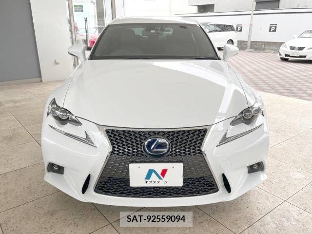 Lexus IS 2014-03 300075-14