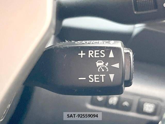Lexus IS 2014-03 300075-4