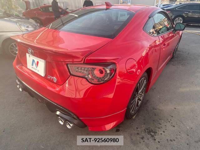 Toyota 86 2014-03 292876-16