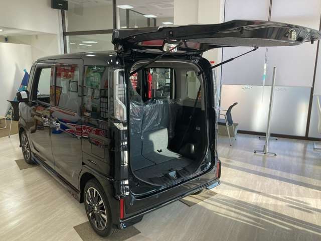 Suzuki SPACIA 2023-10 27768-4
