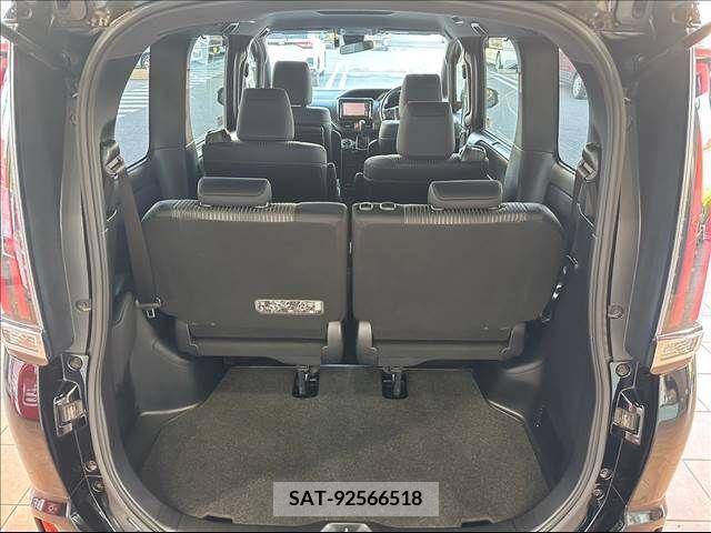 Toyota NOAH 2017-11 207307-17
