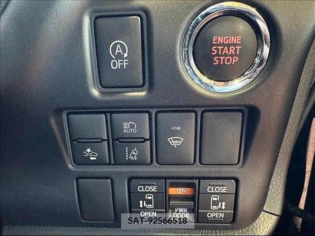 Toyota NOAH 2017-11 207307-11