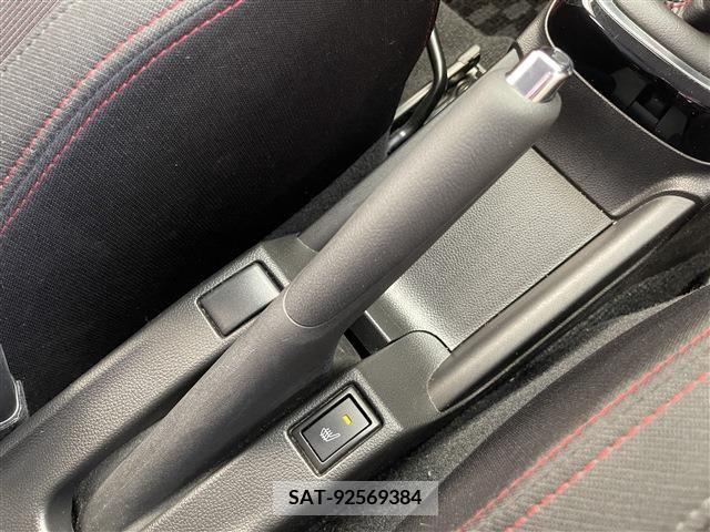 Suzuki SWIFT 2018-01 394391-12