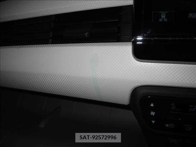 Honda N-WGN 2020-09 307888-15