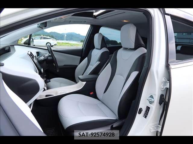 Toyota PRIUS 2017-04 386735-15