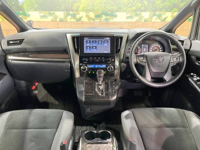 Toyota ALPHARD 2021-07 184579-1