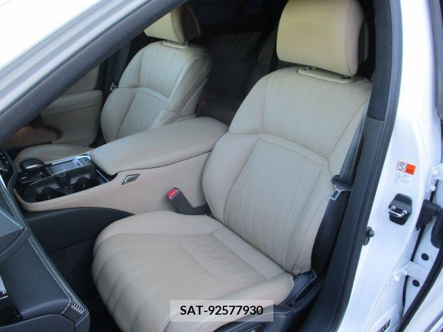 Lexus LS 2021-05 275451-14