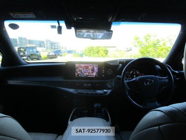 Lexus LS 2021-05 275451-11