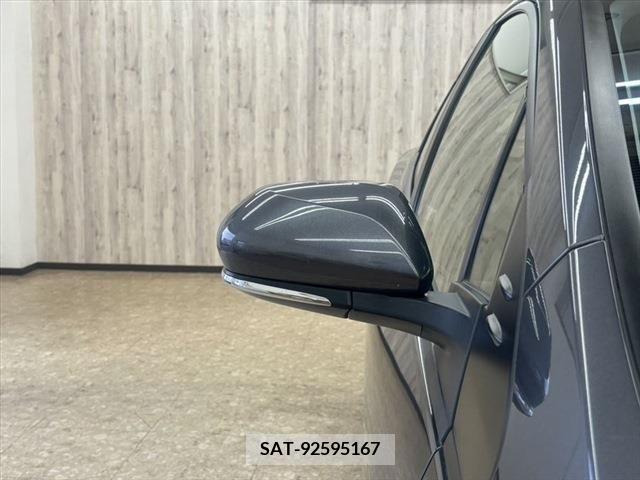 Toyota PRIUS 2022-02 282196-11