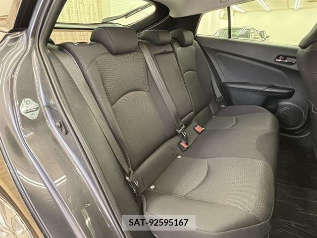 Toyota PRIUS 2022-02 282196-18