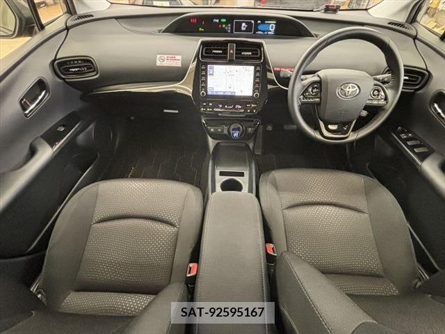 Toyota PRIUS 2022-02 282196-16
