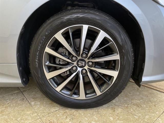 Toyota CROWN SEDAN 2018-11 18951-14