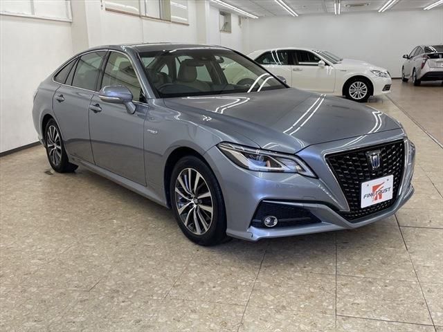 Toyota CROWN SEDAN 2018-11 18951-2