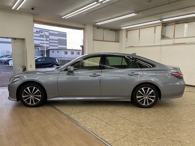 Toyota CROWN SEDAN 2018-11 18951-7