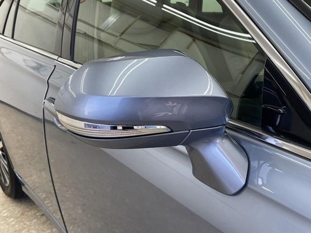 Toyota CROWN SEDAN 2018-11 18951-13
