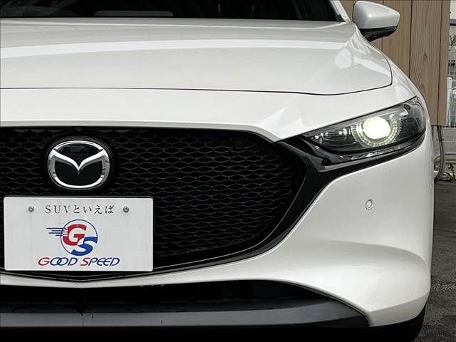 Mazda MAZDA3 2019-09 18566-9