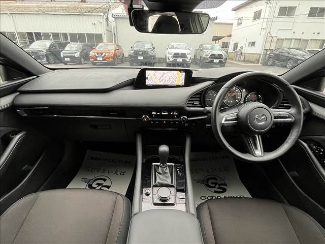 Mazda MAZDA3 2019-09 18566-1